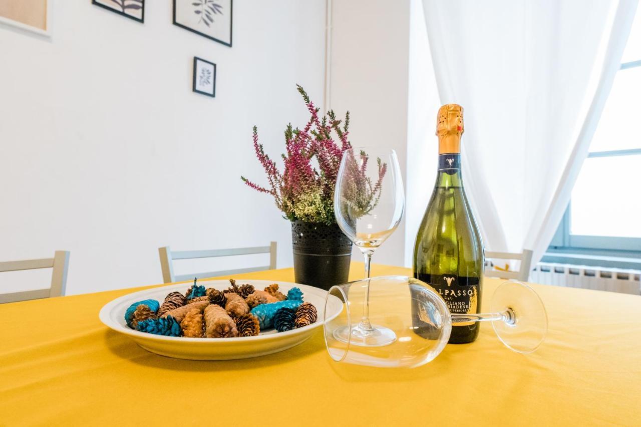 Feel - Salvecchio Apartments ベルガモ エクステリア 写真